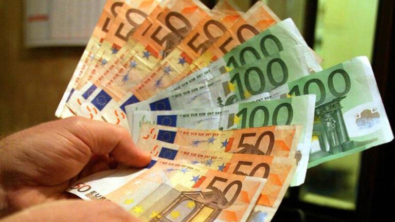 Kljub večji kupni moči potrošnja skoraj nespremenjena