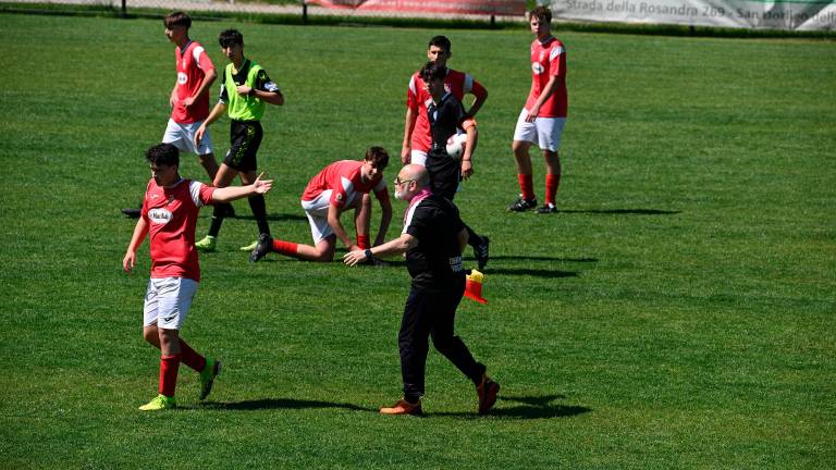 Združena nogometna ekipa Vesna Zarja pokrajinski prvak U16
