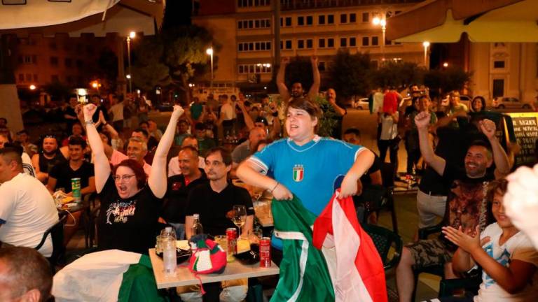 Tudi v Trstu in Gorici praznovali zmago »azzurrov«