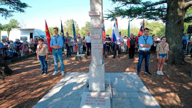 Počastili bazoviške junake