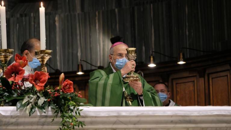 Škof poudaril odgovornost do živali in se zahvalil rejcem