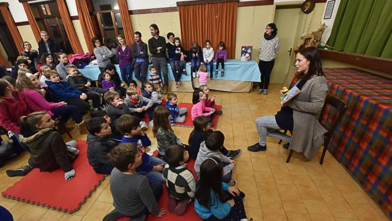 Otroke je obiskal Miklavž