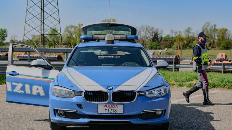 Na avtocesti A23 vozil osem kilometrov v napačno smer