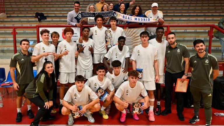 Četrta izvedba turnirja No Borders Euro Cup vsestransko uspela