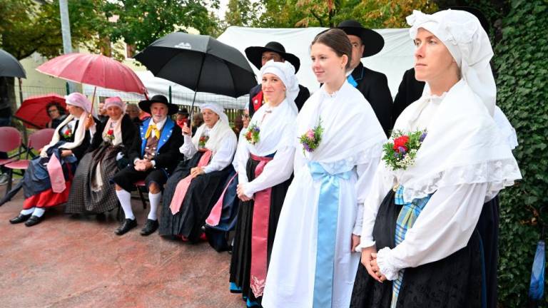 Proslava ob 50-letnici postavitve spomenika NOB v Bazovici