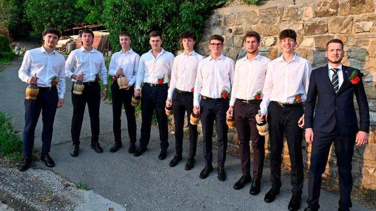 Prvi ples parterjev in parterc