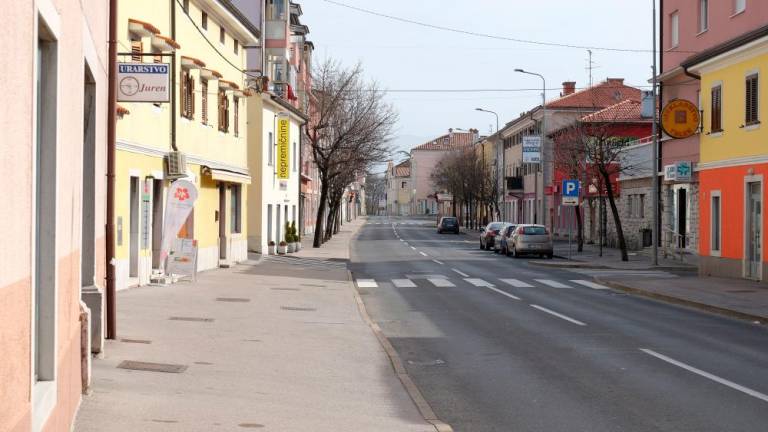 Kriminalistična preiskava od Sežane do Slovaške