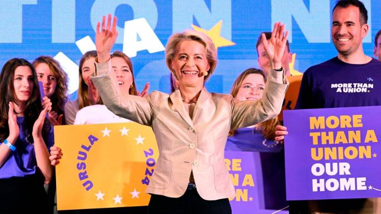 Von der Leyen razglasila zmago, skrajno desne stranke pa se vzpenjajo