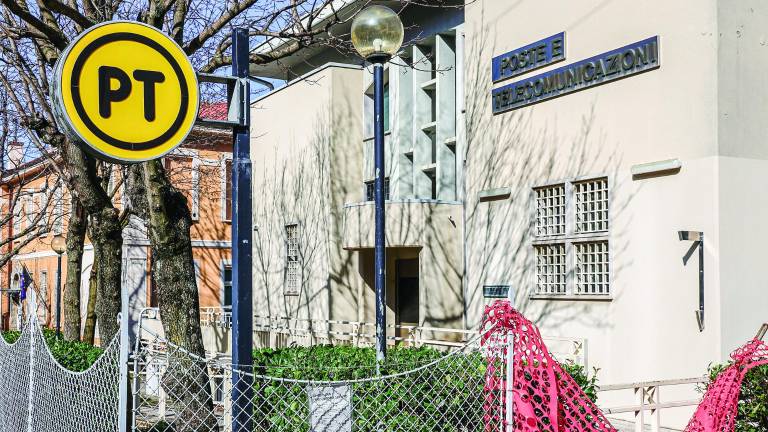 Potne liste bodo izdajali tudi na poštnih uradih