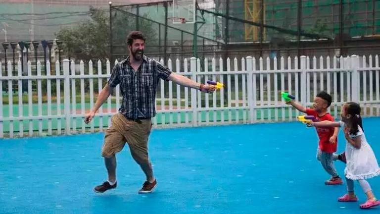 Iz šole v šolo, s celine na celino