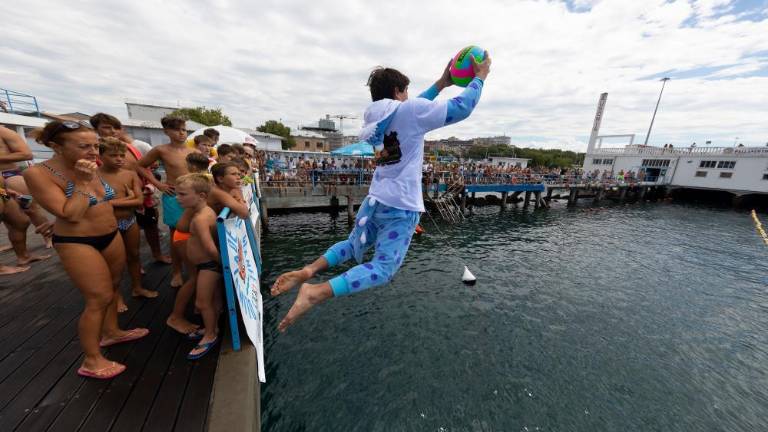 Po dveh letih spet klanfe