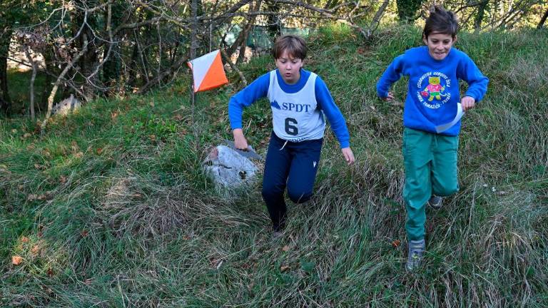 Osem osnovnih šol na tradicionalnem orieenteringu