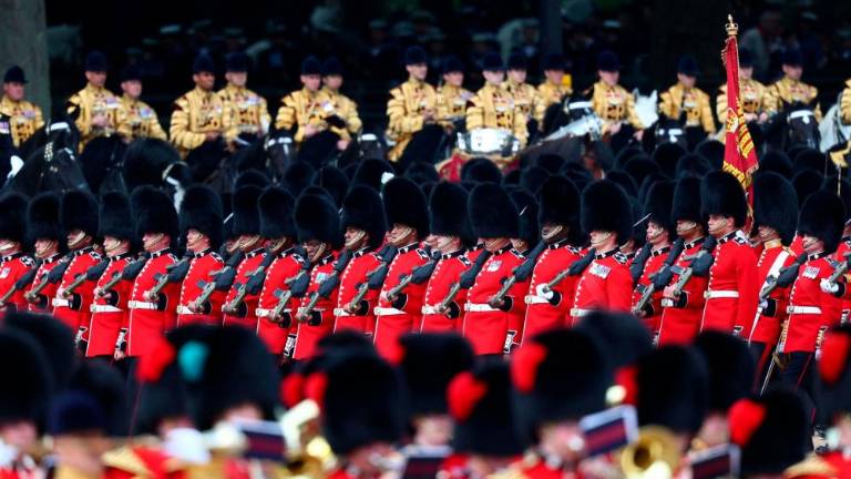 V Londonu se je začelo praznovanje ob jubileju kraljice Elizabete (foto)