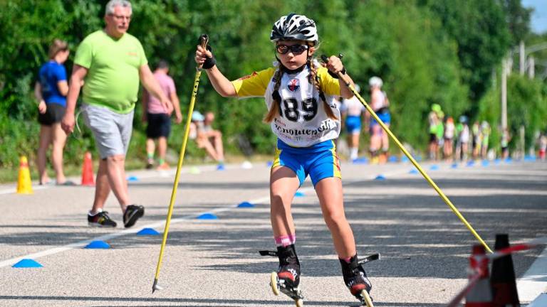 Začetek sezone na tekaških rolkah v režiji AŠD Mladina
