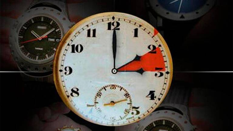 Ob dveh zjutraj bomo urine kazalce pomaknili uro naprej