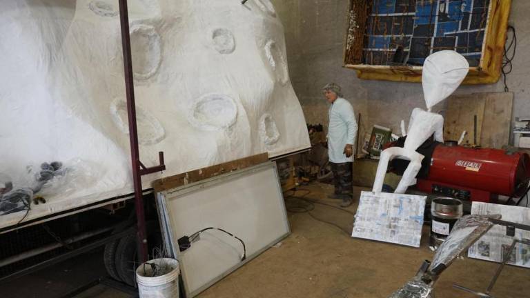 Pustarji hitijo z delom