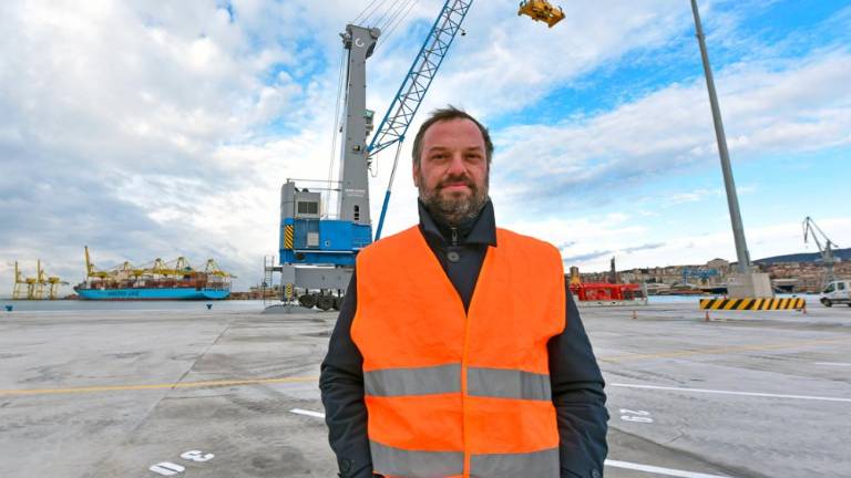 Kjer je bilo morje, zdaj stoji žerjav