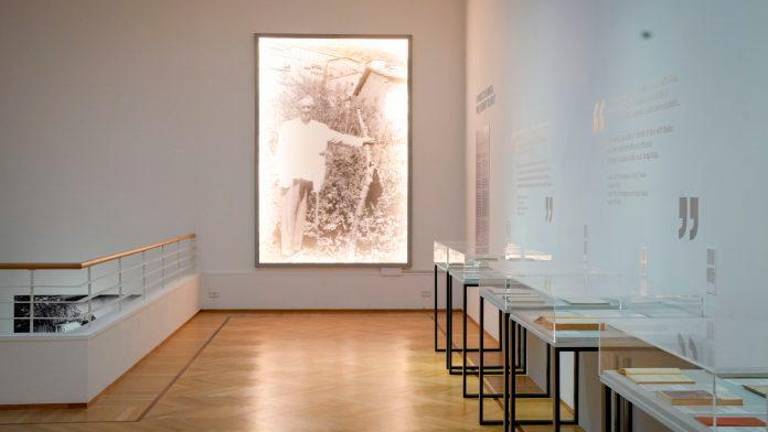 V Trst prihaja razstava o slovitem avtorju, ki si ga lasti desnica