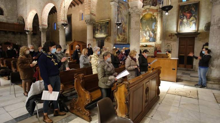 Škof poudaril odgovornost do živali in se zahvalil rejcem