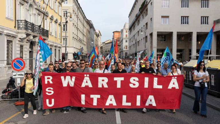 Sindikati in Dežela skupaj na sodišču za delavce Wärtsile