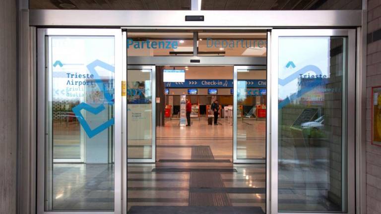 Rekordno leto za ronško letališče