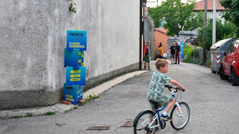 Praprot v znamenju festivala Vitovska &amp; harmonika