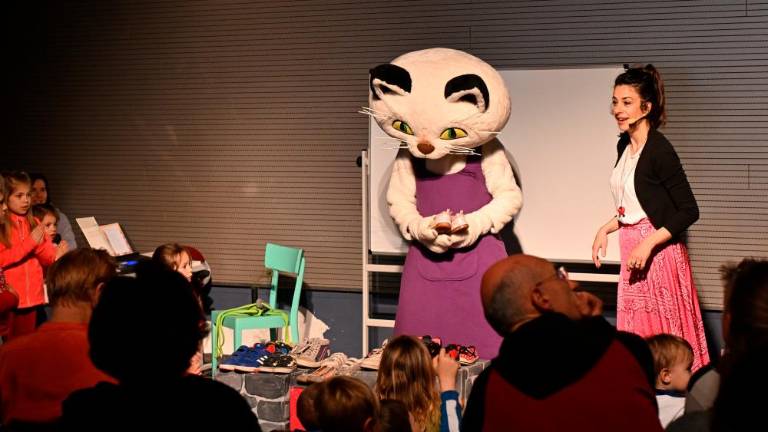 Pravljicam posvetili cel dan