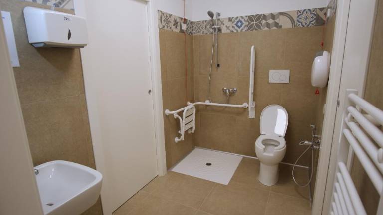 Novi stanovalci v Montecchijevi 6