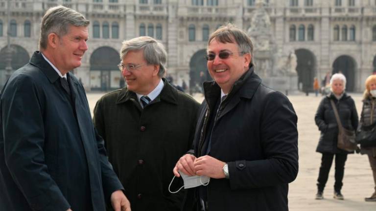 Današnji prizori z Velikega trga (foto)