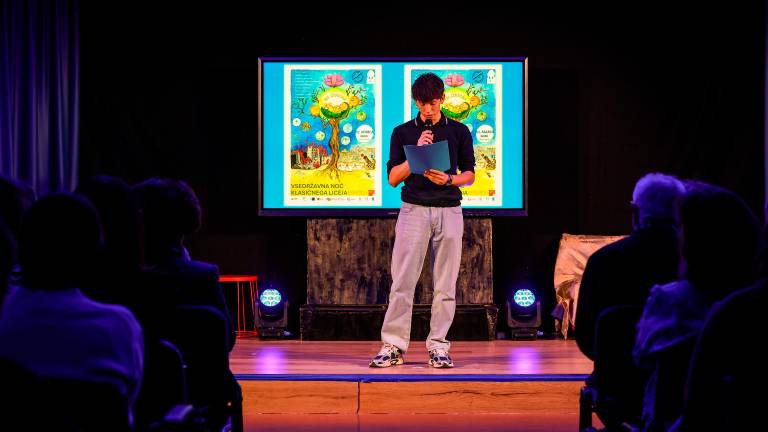 Goste popeljali v antični svet