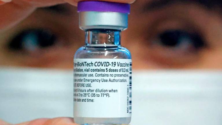 Ema izdala dovoljenje za uporabo cepiva Pfizer-BioNTech