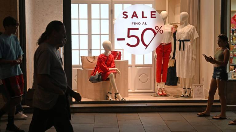 Tridnevni začetek sezone razprodaj