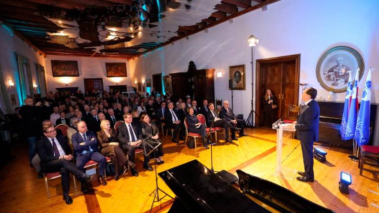 Minister Ciriani in njegov »Dober večer« Slovenski skupnosti