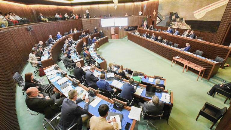 V FJK se začenja razprava o proračunu