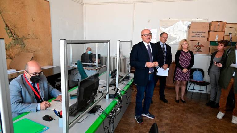 Kdor je bil naključno izbran, naj odgovori na vprašalnik