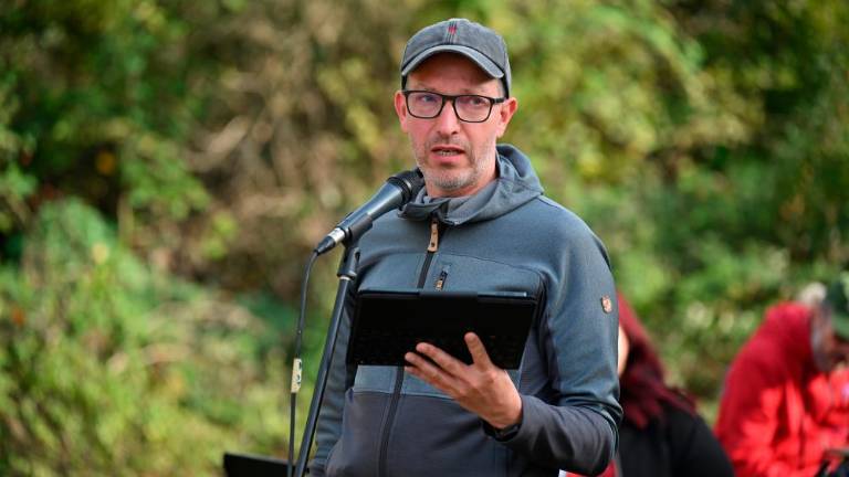 Uspel pohod po kraških pečinah in spomenikih