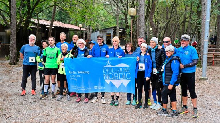 Kar 120 tekačev na 5. Teku med vinogradi