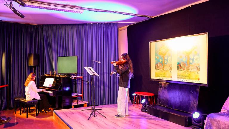 Goste popeljali v antični svet