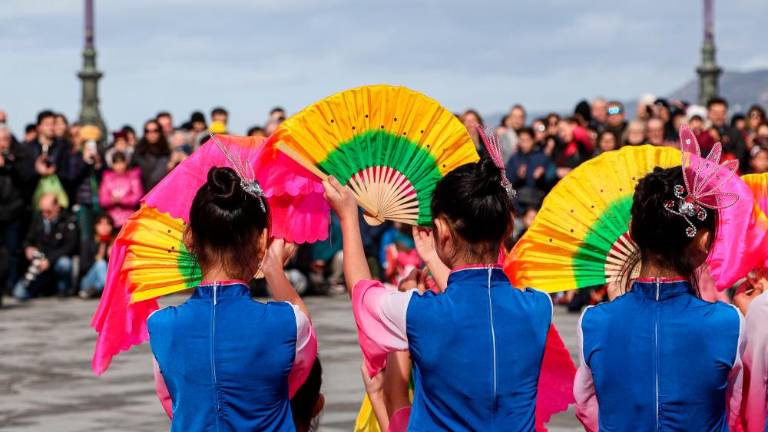 Spektakel za konec kitajskega novega leta