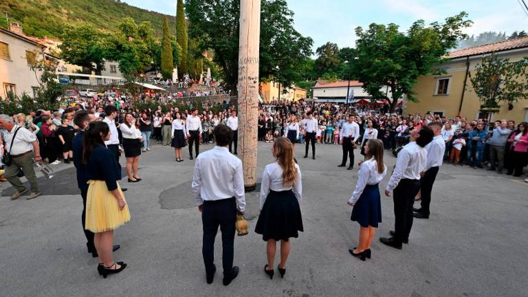 Prvi ples parterjev in parterc