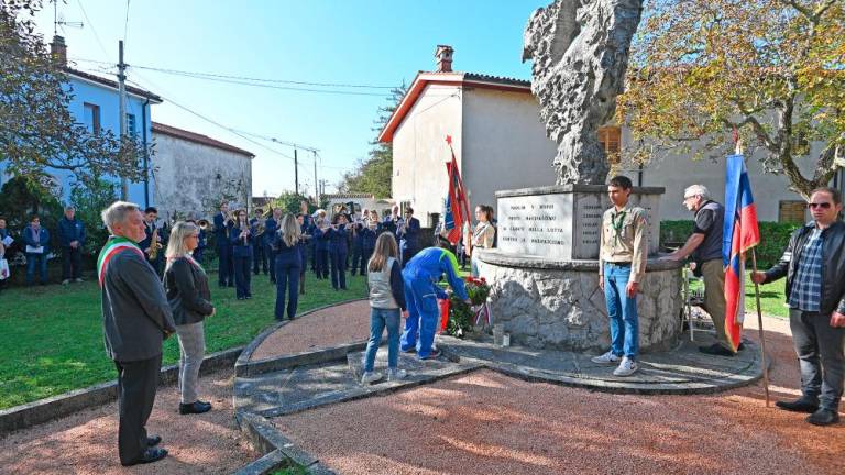 V Gabrovcu obeležili 50. obletnico postavitve domačega spomenika