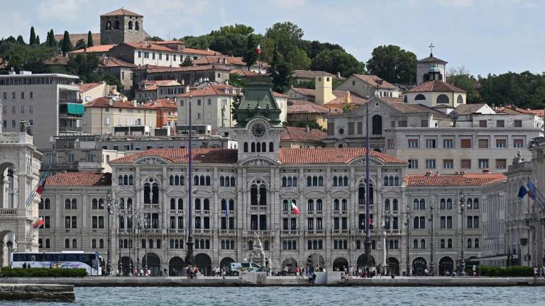 Pomoč pri končanju življenja le zbližala politike