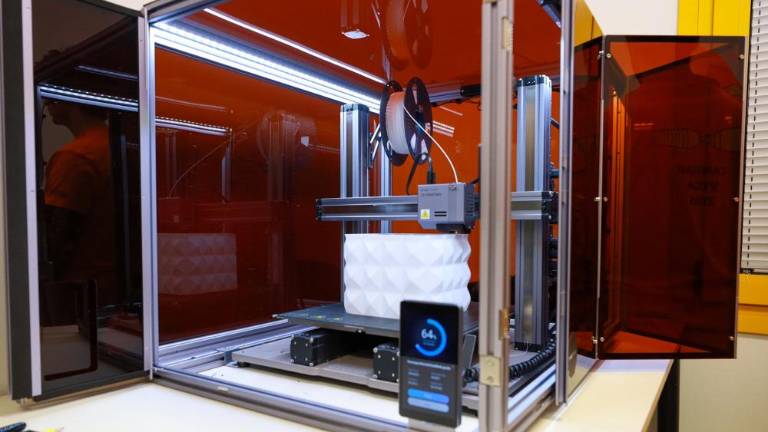 Slovenske drugostopenjske srednje šole na stežaj odprle vrata