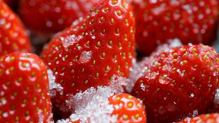 V zamrznjenih jagodah odkrili prepovedane pesticide