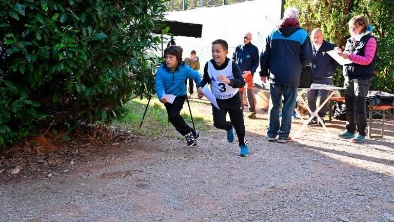 Osem osnovnih šol na tradicionalnem orieenteringu
