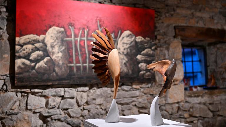 Kiparski objekti, ki ustvarjajo razpetost med zemljo in nebom