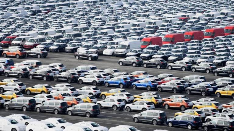 Februarja v Sloveniji prodali 14 % manj avtomobilov kot lani