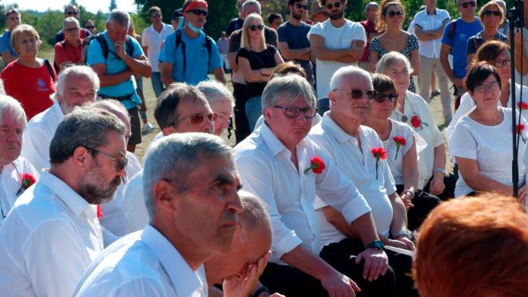 Počastili bazoviške junake