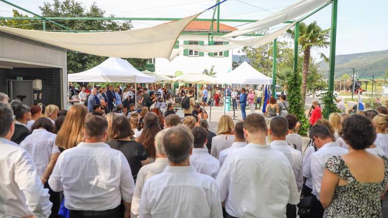 Prebivalci obeh Goric dobili brezmejno dnevno sobo