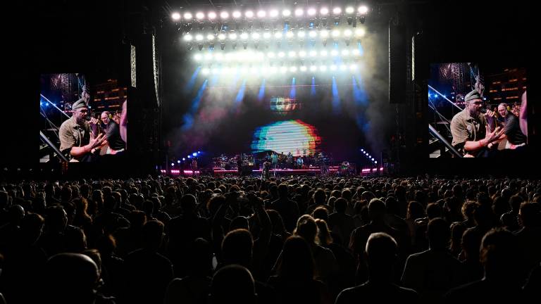 Gorillaz občinstvo popeljali na potovanje skozi 25 let svoje zgodovine